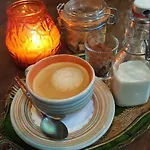 Vleugje Wellness In De Voerstreek - Bed & Brocante Onder De Poort 부런
