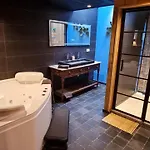 Vleugje Wellness In De Voerstreek - Bed & Brocante Onder De Poort