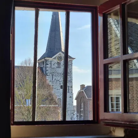 Vleugje Wellness In De Voerstreek - Bed & Brocante Onder De Poort Bed and breakfast