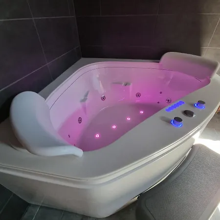 Vleugje Wellness In De Voerstreek - Bed & Brocante Onder De Poort Voeren