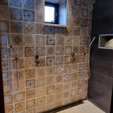 Vleugje Wellness In De Voerstreek - Bed & Brocante Onder De Poort フーレン