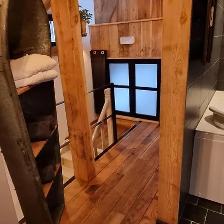 ベッド・アンド・ブレックファスト Vleugje Wellness In De Voerstreek - Bed & Brocante Onder De Poort