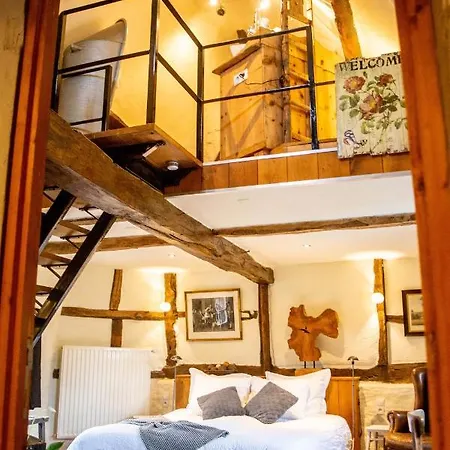 Vleugje Wellness In De Voerstreek - Bed & Brocante Onder De Poort 4*