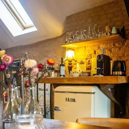 Bed & Breakfast Vleugje Wellness In De Voerstreek - Bed & Brocante Onder De Poort Voeren