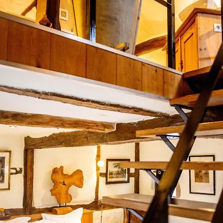 Bed & Breakfast Vleugje Wellness In De Voerstreek - Bed & Brocante Onder De Poort Voeren