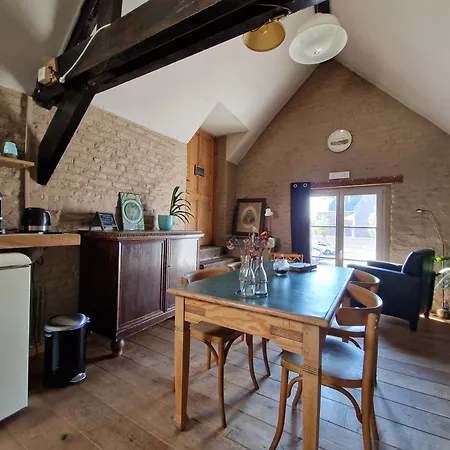 Bed & Breakfast Vleugje Wellness In De Voerstreek - Bed & Brocante Onder De Poort Voeren