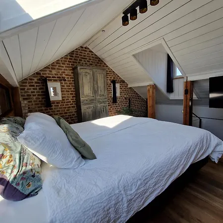 Vleugje Wellness In De Voerstreek - Bed & Brocante Onder De Poort Bed and breakfast 4*