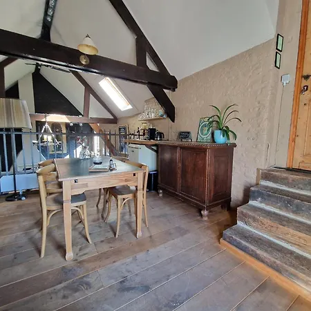 Bed & Breakfast Vleugje Wellness In De Voerstreek - Bed & Brocante Onder De Poort Voeren
