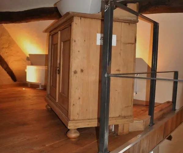 Vleugje Wellness In De Voerstreek - Bed & Brocante Onder De Poort 4*