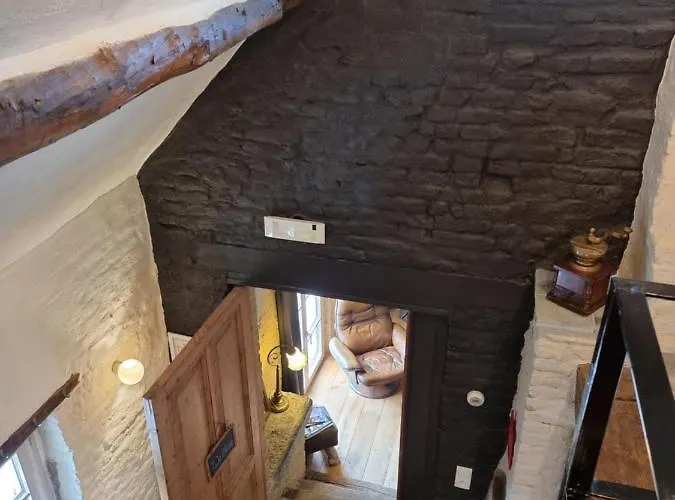 Vleugje Wellness In De Voerstreek - Bed & Brocante Onder De Poort 4* Fourons