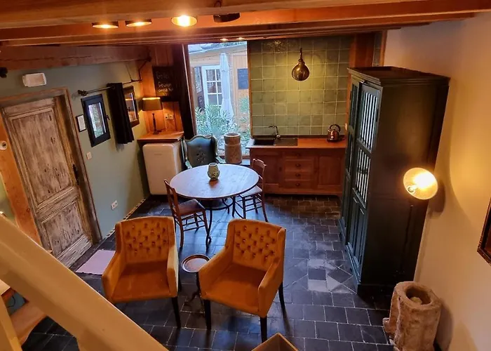 Vleugje Wellness In De Voerstreek - Bed & Brocante Onder De Poort Couette-café 4*