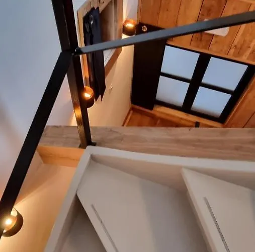 Vleugje Wellness In De Voerstreek - Bed & Brocante Onder De Poort 4*