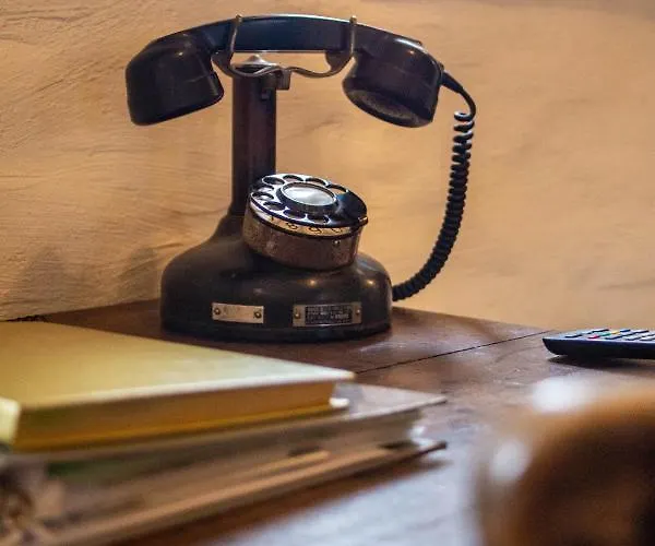 Couette-café Vleugje Wellness In De Voerstreek - Bed & Brocante Onder De Poort