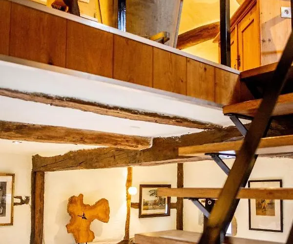 Couette-café Vleugje Wellness In De Voerstreek - Bed & Brocante Onder De Poort Fourons