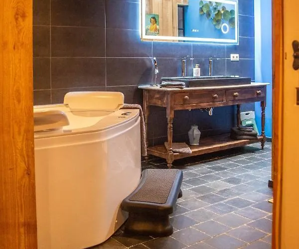 Vleugje Wellness In De Voerstreek - Bed & Brocante Onder De Poort Couette-café Fourons