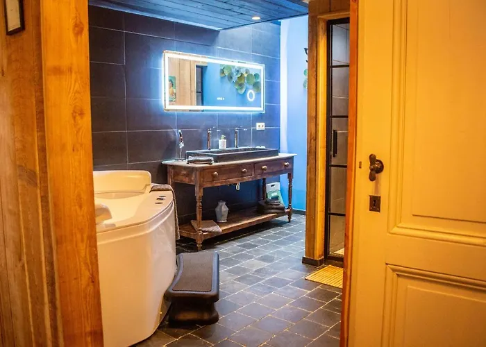 Vleugje Wellness In De Voerstreek - Bed & Brocante Onder De Poort Couette-café Fourons