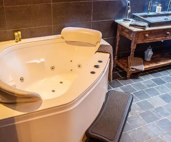 Vleugje Wellness In De Voerstreek - Bed & Brocante Onder De Poort Couette-café Fourons